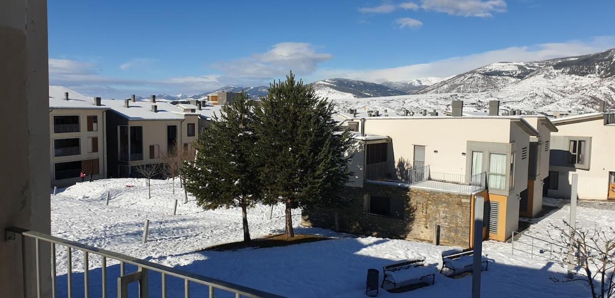 Chalet Adosado Entero, Bbq Y Piscina Comunitaria Sabiñánigo エクステリア 写真
